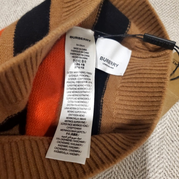 Brand new Burberry beanie hat - Picture 7 of 10